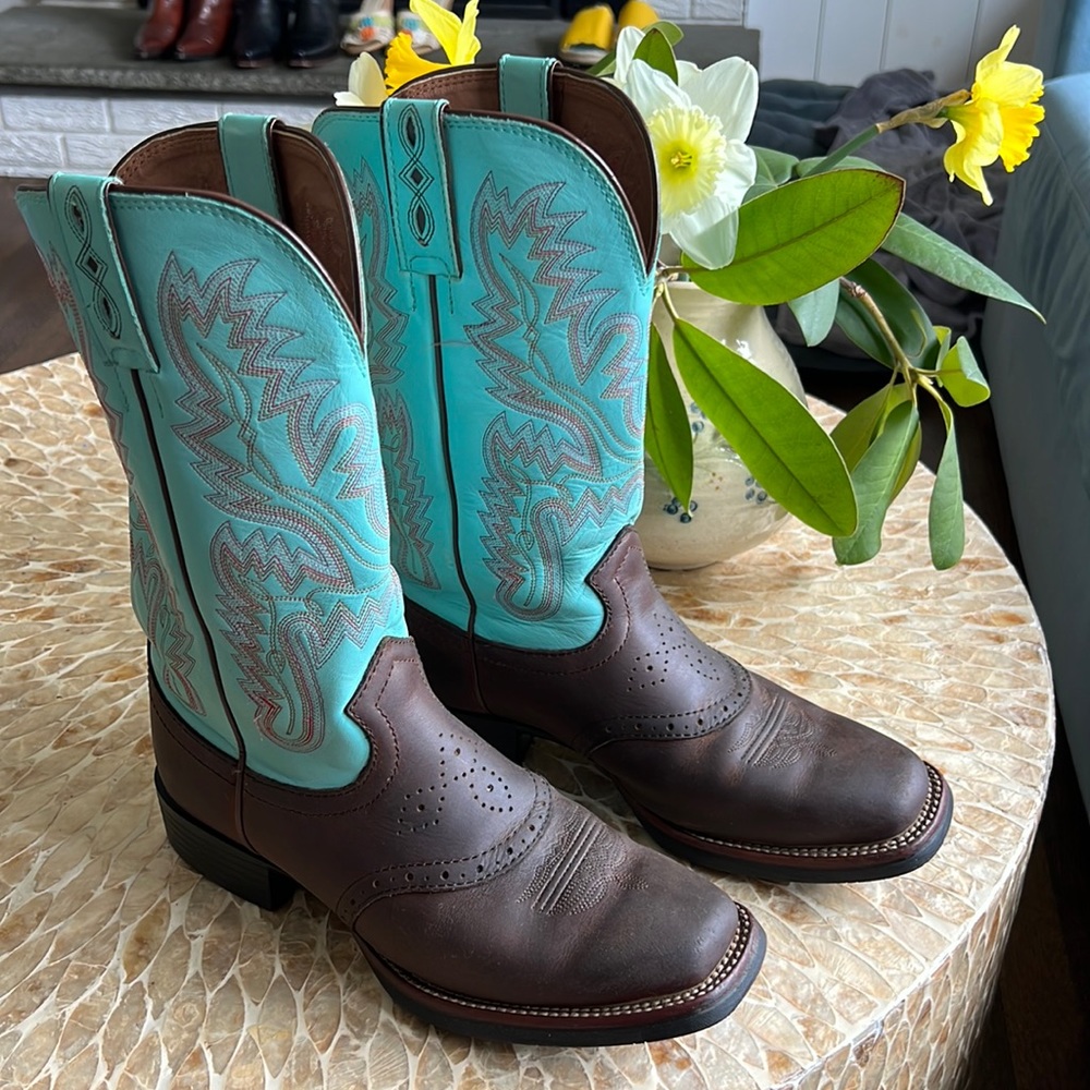 JUSTIN Brown and Teal Leather Stitch Cowboy Western Boots, Size 6.5